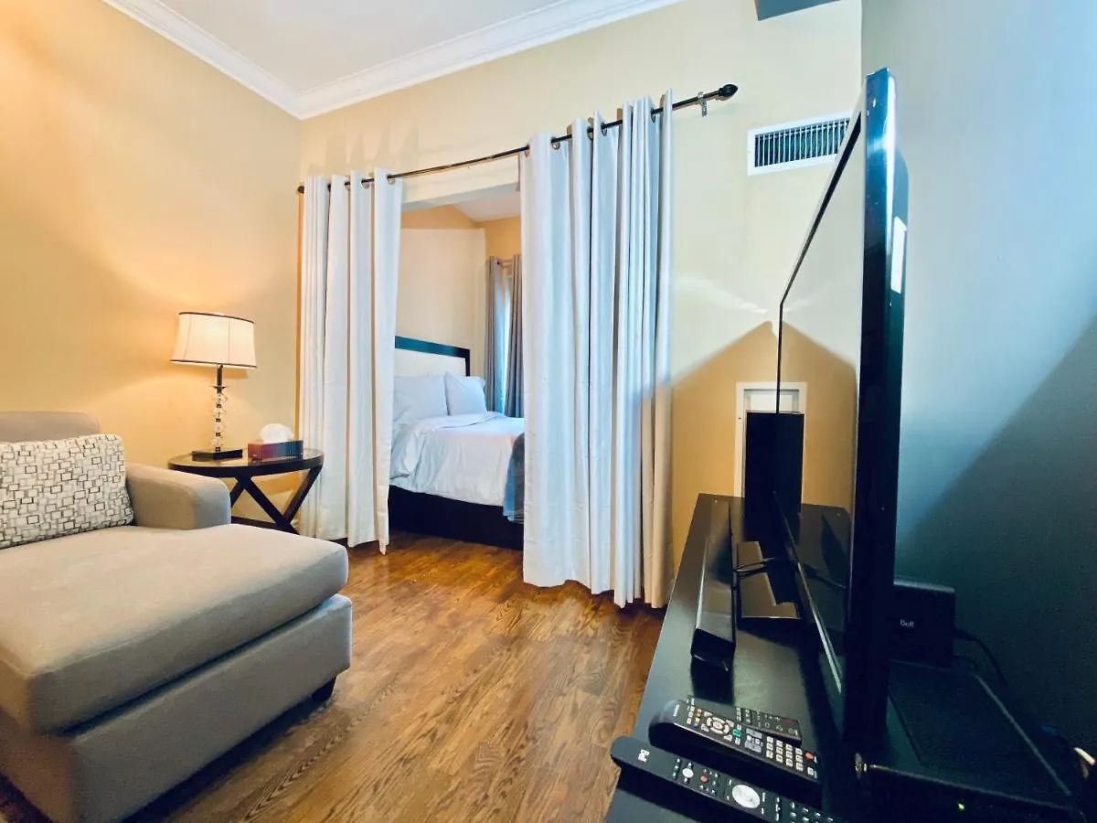 Apartment City Stay Condos - Downtown Toronto, Simcoe Street